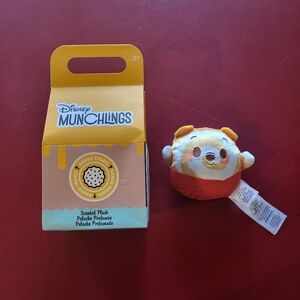 2023 Disney Parks Munchlings Winnie the Pooh Honey Cake Baked Treats Toy Plush